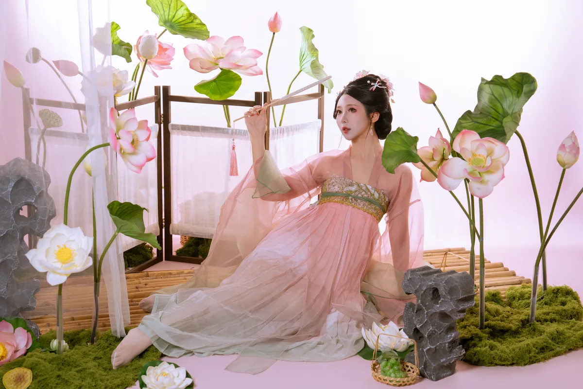 奶桃桃 采莲 - 云溪溪