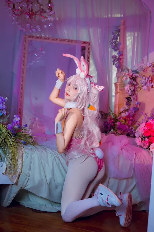 Nikke爱丽丝兔女郎 - 是一只熊仔吗