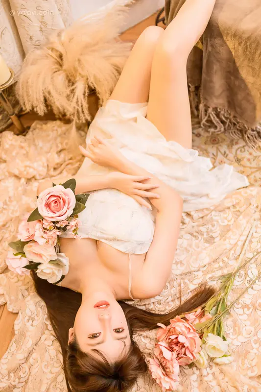 [YALAYI雅拉伊] 2022.12.23 NO.992 小小的世界 虞艺 - 雅拉伊